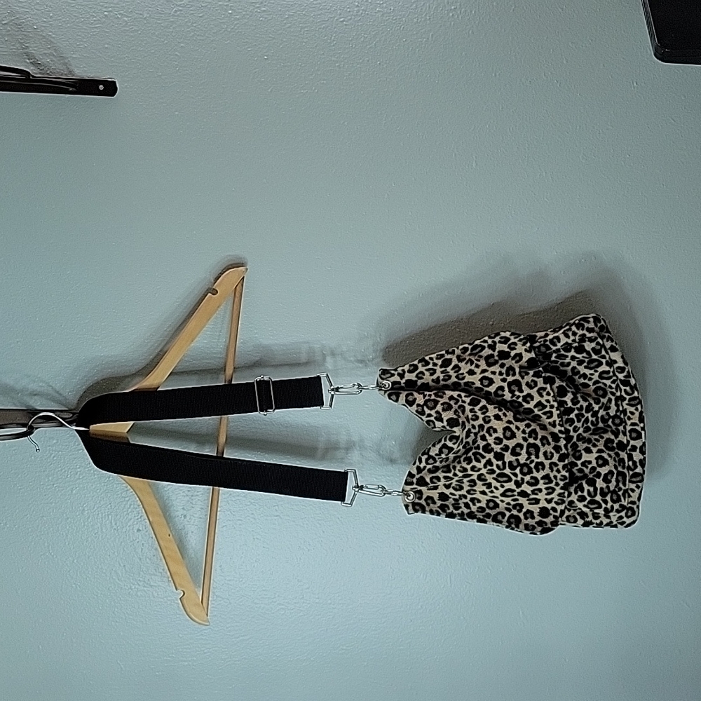 Old navy cheetah fabric purse